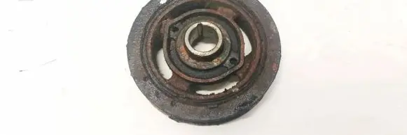 Toyota RAV 4 (XA20) Crankshaft pulley