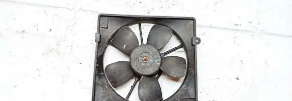 KIA Ceed Radiator cooling fan shroud