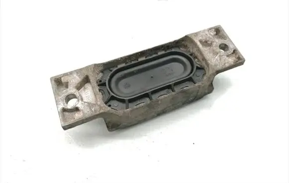 Opel Astra H Engine mount bracket V060840101 V06112