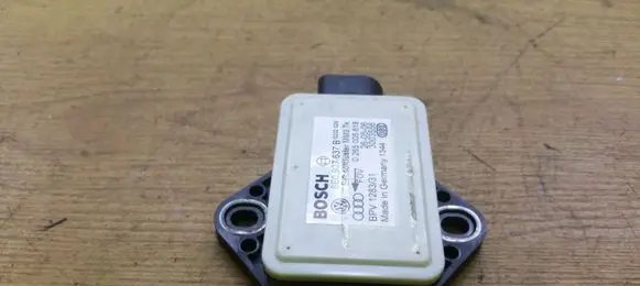 Audi A6 S6 C6 4F ESP acceleration yaw rate sensor 8E0907637B 0265005618