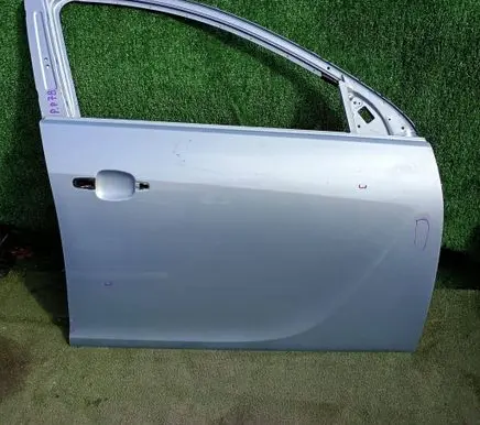Opel Insignia A Front door 
