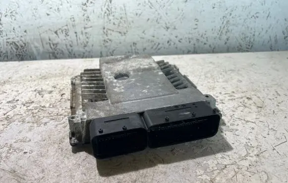Volkswagen PASSAT B6 Engine control unit/module 03G906018EJ 5WP45605AC