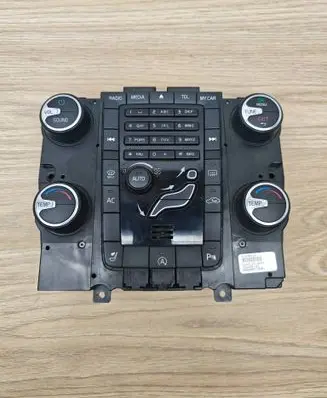 Volvo V60 Climate control unit 31288318 M4421200026
