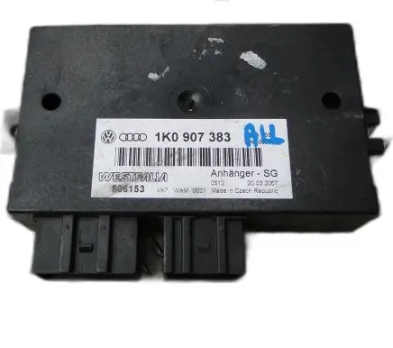 Volkswagen PASSAT B6 Trunk lid opening control unit 1K0907383