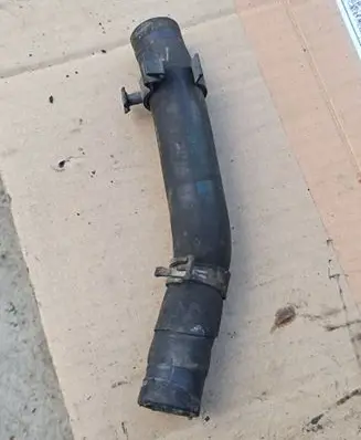 Audi Q7 4L Engine coolant pipe/hose 7L0815984C