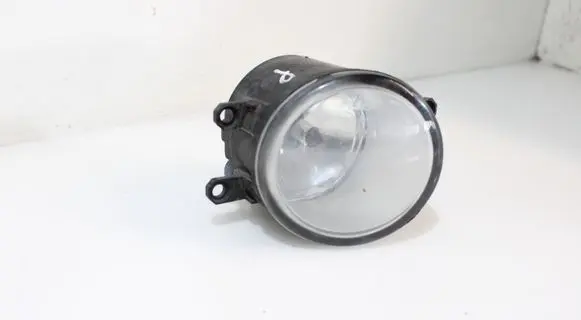 Toyota Avensis Verso Front fog light