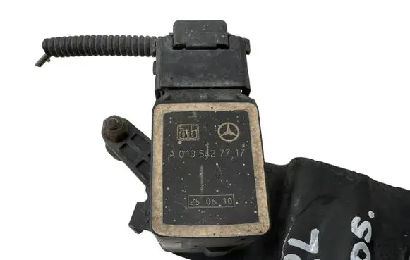 Mercedes-Benz S W221 Headlight/headlamp level sensor A0105427717