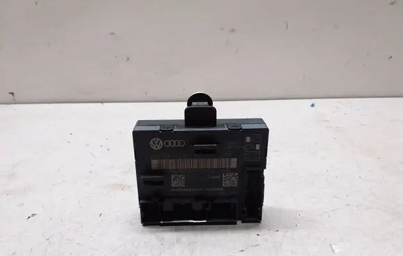 Audi A4 S4 B8 8K Door control unit/module 8K0959793M