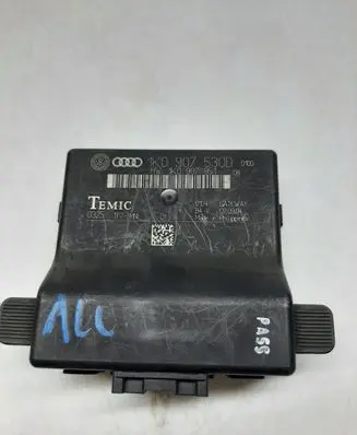 Audi A3 S3 8P Gateway control module 1K0907530D