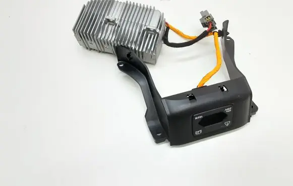 Volvo XC90 Voltage converter/converter module 31346796