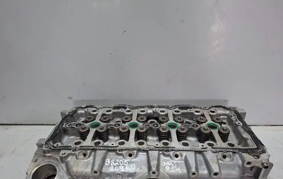 Peugeot 3008 II Engine head S27612054 9812313410