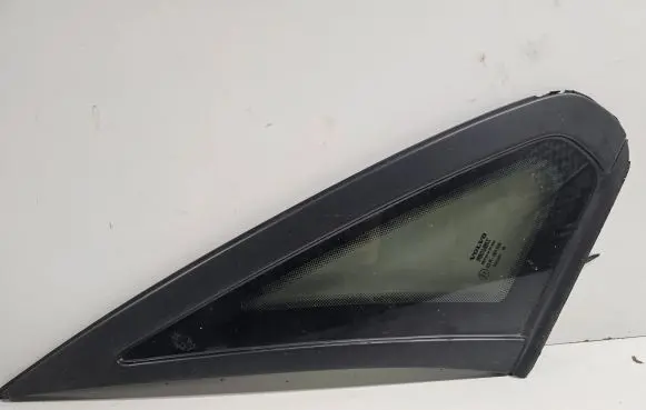 Volvo S80 Rear side window