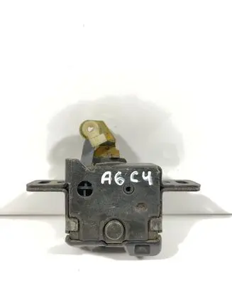 Audi A6 S6 C4 4A Tailgate/trunk/boot lock/catch/latch 4A9827505C
