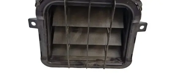 Jeep Compass Quarter panel pressure vent 8K0819161C PPT20 TBO