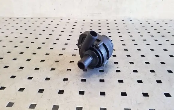 Mercedes-Benz ML W164 Electric auxiliary coolant/water pump A2118350364 0392023000