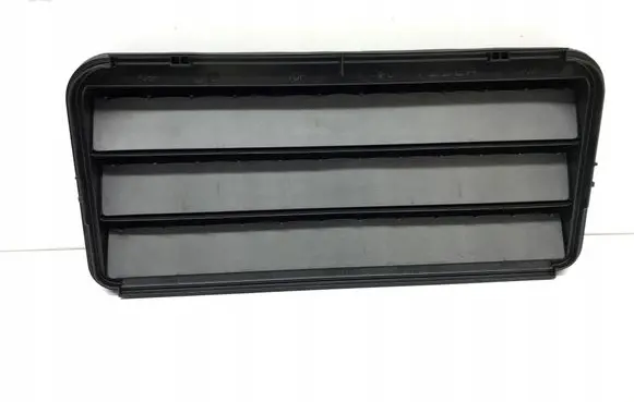 Tesla Model 3 Quarter panel pressure vent 109875100C