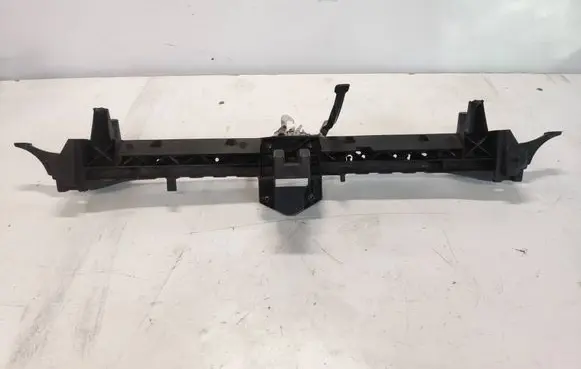 Peugeot 3008 I Top upper radiator support slam panel 
