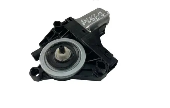 Volvo XC60 Front door window regulator motor 966268103