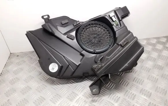 Audi A5 8T 8F Subwoofer speaker 8F0035382A