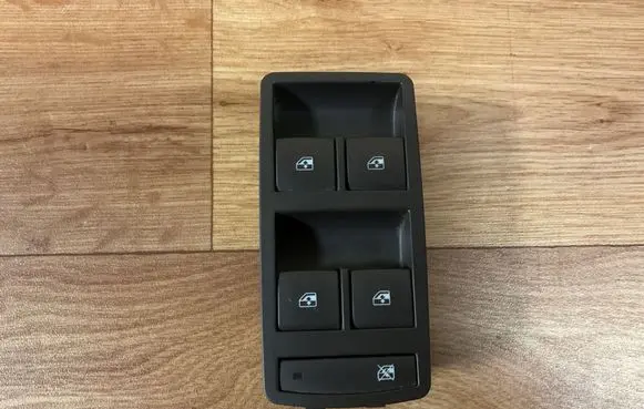 Opel Insignia A Electric window control switch 13301744 211585 9869
