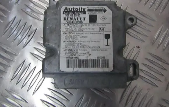 Renault Scenic I Airbag control unit/module 550629500 7700430060B