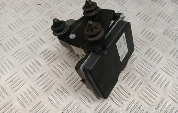 Audi A4 S4 B8 8K ABS Pump 8K0907379BJ