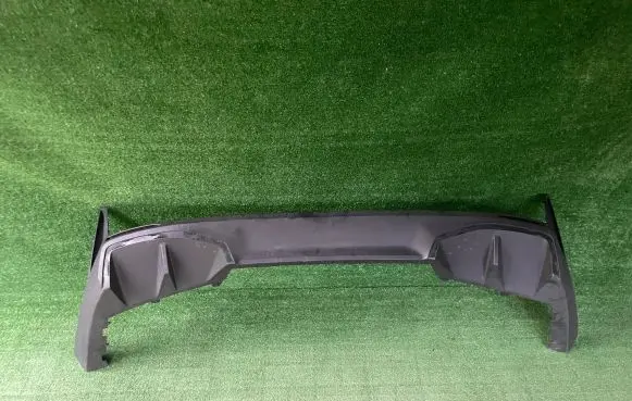 BMW 4 G22 G23 G24 G26 Front bumper lip 