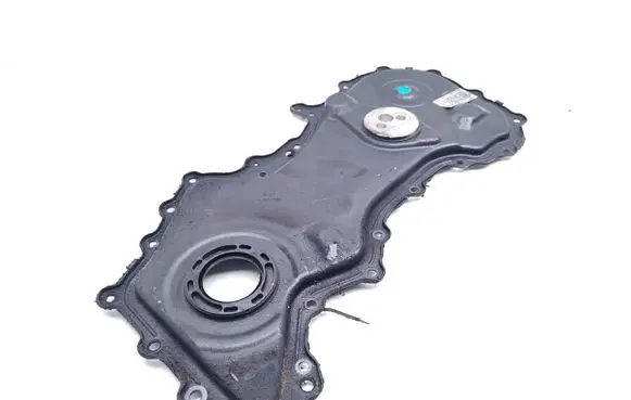 Nissan X-Trail T31 Timing chain cover 8200729306 13110260