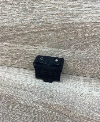 BMW 5 E39 Electric window control switch 8368974