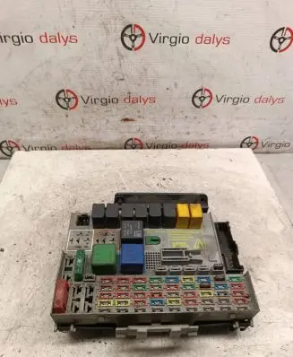 Opel Zafira A Fuse box set 24431677