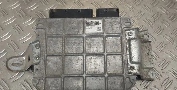 Toyota Yaris Engine control unit/module 896610D310