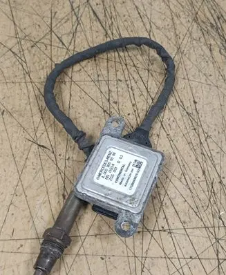 Mercedes-Benz Sprinter W906 Lambda probe sensor A0009050008