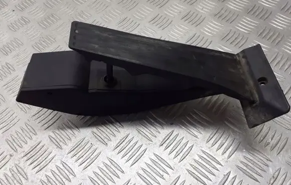 BMW X3 E83 Accelerator pedal position sensor 