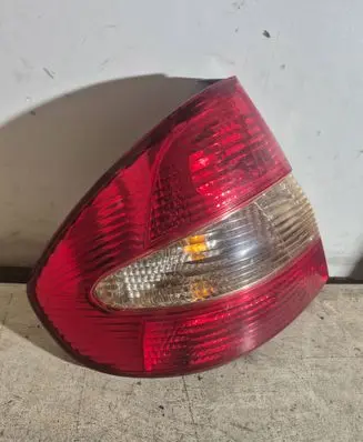 Toyota Prius (XW10) Rear/tail lights
