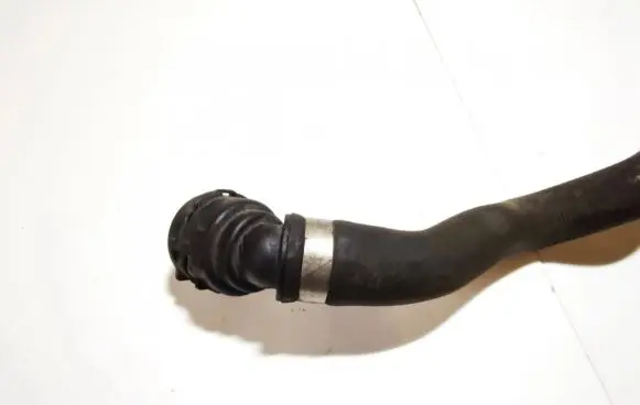 BMW 1 E81 E87 Engine coolant pipe/hose 9133172