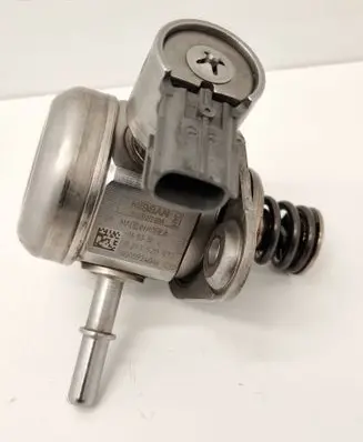 Renault Espace V (RFC) Fuel injection high pressure pump 0261520432 4005924046