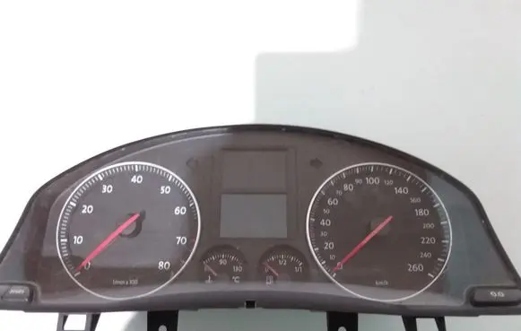 Volkswagen Golf Plus Speedometer (instrument cluster) 1K0920852A