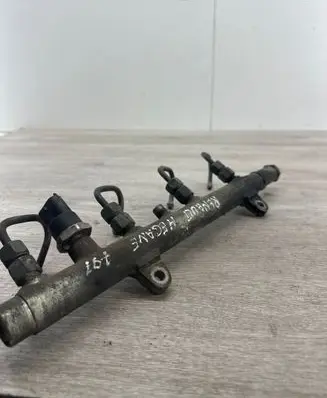 Renault Megane II Fuel main line pipe 0281002522 0512002