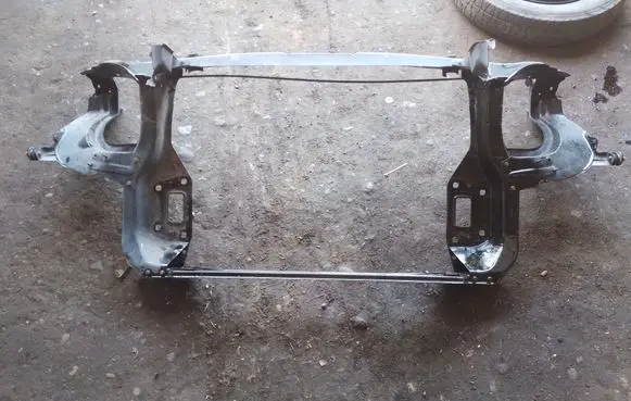 Mercedes-Benz ML W164 Radiator support slam panel