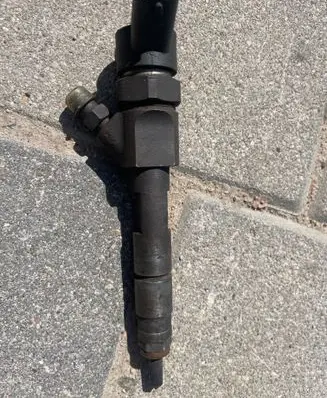 Fuel injector