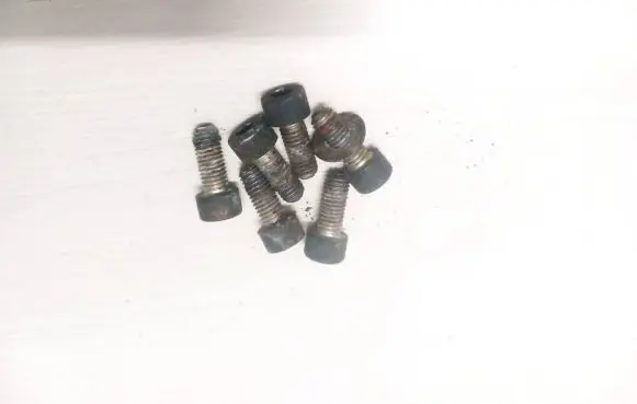 Nuts/bolts