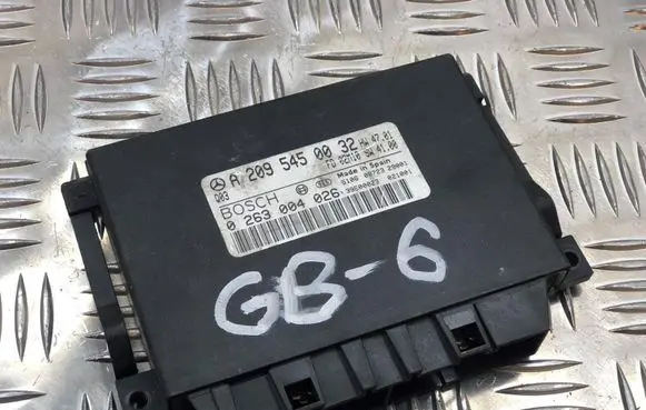 Mercedes-Benz CLK A209 C209 Parking PDC control unit/module A2095450032