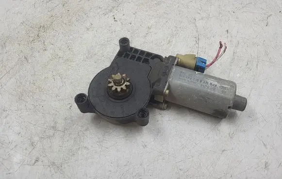 Mercedes-Benz ML W163 Front door window regulator motor 
