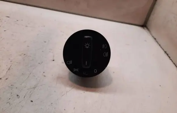 Volkswagen PASSAT B6 Light switch 1K0941431N
