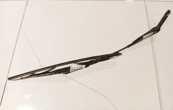 Opel Astra G Front wiper blade arm 90559554