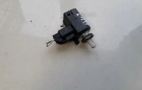 Sensor