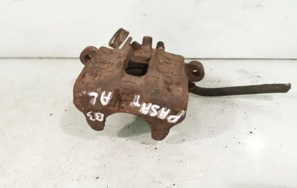 Volkswagen PASSAT B3 Rear brake caliper