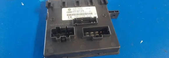 Audi A6 S6 C6 4F Comfort/convenience module 4f0907279