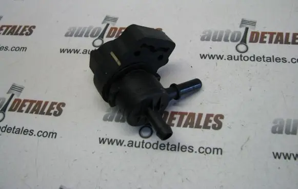 Mercedes-Benz ML W164 Turbo solenoid valve A0004703993