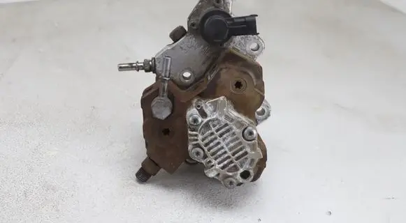 Renault Trafic II (X83) Fuel injection high pressure pump 8200680077 H8200385478 0445010099
